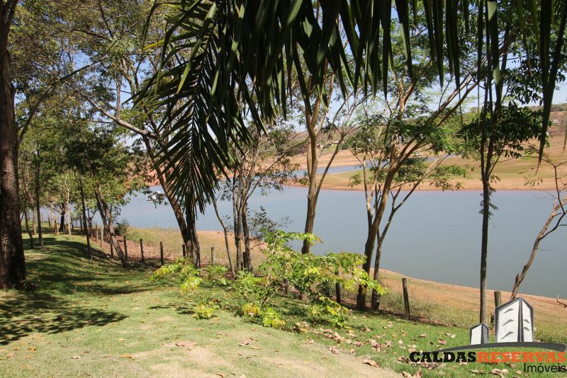 Foto PONTAL DO LAGO